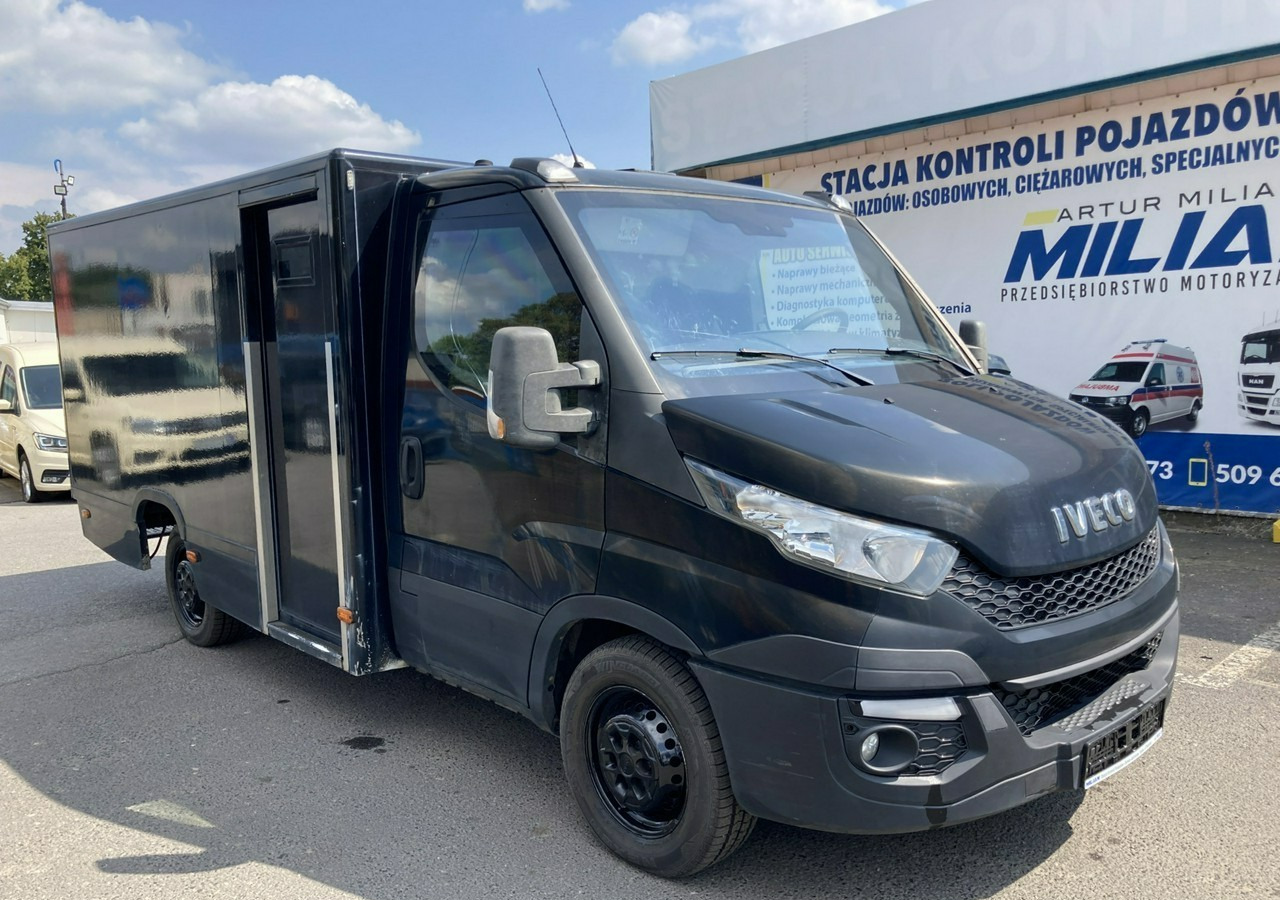 Iveco Daily Iveco 35-130 Bankowóz Kuloodporny Opanceżony pancerny 2015 - Collectorbil: bilde 1 Iveco Daily Iveco 35-130 Bankowóz Kuloodporny Opanceżony pancerny 2015 - Collectorbil: bilde 1
