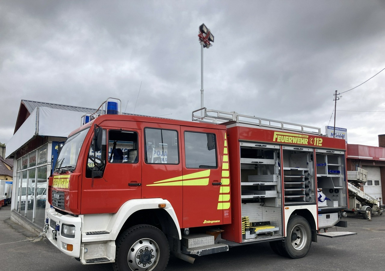 MAN Inny MAN MAN 15,250 Straż pożarna gaśnicza 9-osobowa 4X4 Wóz strażacki 2003 - Brannbil: bilde 1 MAN Inny MAN MAN 15,250 Straż pożarna gaśnicza 9-osobowa 4X4 Wóz strażacki 2003 - Brannbil: bilde 1