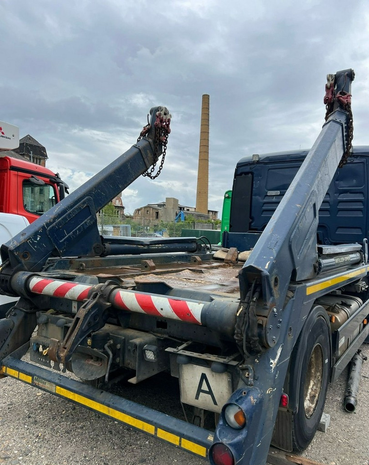 MAN Inny MAN Man TGX 18.400 Bramowiec hakowiec Meiler Model 2012 - Liftdumper lastebil: bilde 3 MAN Inny MAN Man TGX 18.400 Bramowiec hakowiec Meiler Model 2012 - Liftdumper lastebil: bilde 3