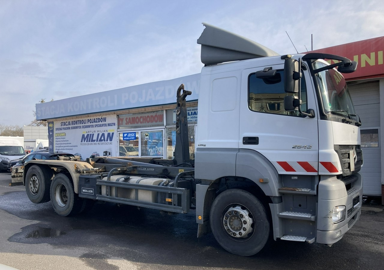 Mercedes-Benz Axor 2543 Hakowiec MEILLER-KIPPER Model 2009 Axor 2543 Hakowiec MEILLER-KIPPER Model 2009 - Krokbil: bilde 2 Mercedes-Benz Axor 2543 Hakowiec MEILLER-KIPPER Model 2009 Axor 2543 Hakowiec MEILLER-KIPPER Model 2009 - Krokbil: bilde 2