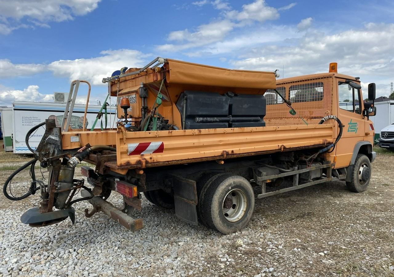 Mercedes-Benz Inny Mercedes-Benz Mercedes Vario 815 Wywrotka 4X4 2004 - Brøytebil: bilde 3 Mercedes-Benz Inny Mercedes-Benz Mercedes Vario 815 Wywrotka 4X4 2004 - Brøytebil: bilde 3