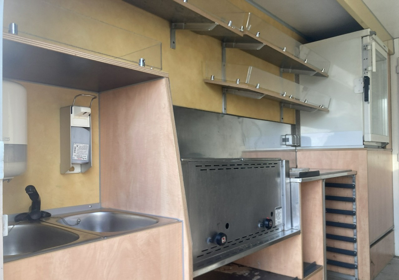 Mercedes-Benz Sprinter Autosklep Gastronomiczny Food Truck Foodtruck sklep bar 2009 Borco - Matbil: bilde 3 Mercedes-Benz Sprinter Autosklep Gastronomiczny Food Truck Foodtruck sklep bar 2009 Borco - Matbil: bilde 3