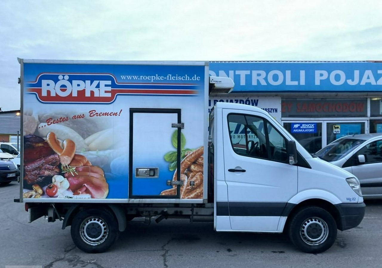 Mercedes-Benz Sprinter Chłodnia THERMO KING Gastronomiczny Food Truck Foodtruck 2011 - Kjølebil: bilde 5 Mercedes-Benz Sprinter Chłodnia THERMO KING Gastronomiczny Food Truck Foodtruck 2011 - Kjølebil: bilde 5