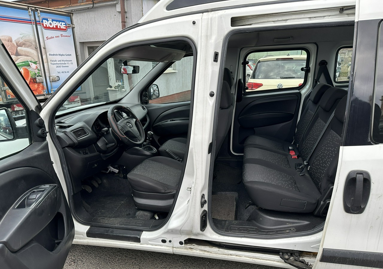 Personenbil Opel Combo III 2.0CDTI Maxi Panorama Klima Kamera Webasto 2016: bilde 12