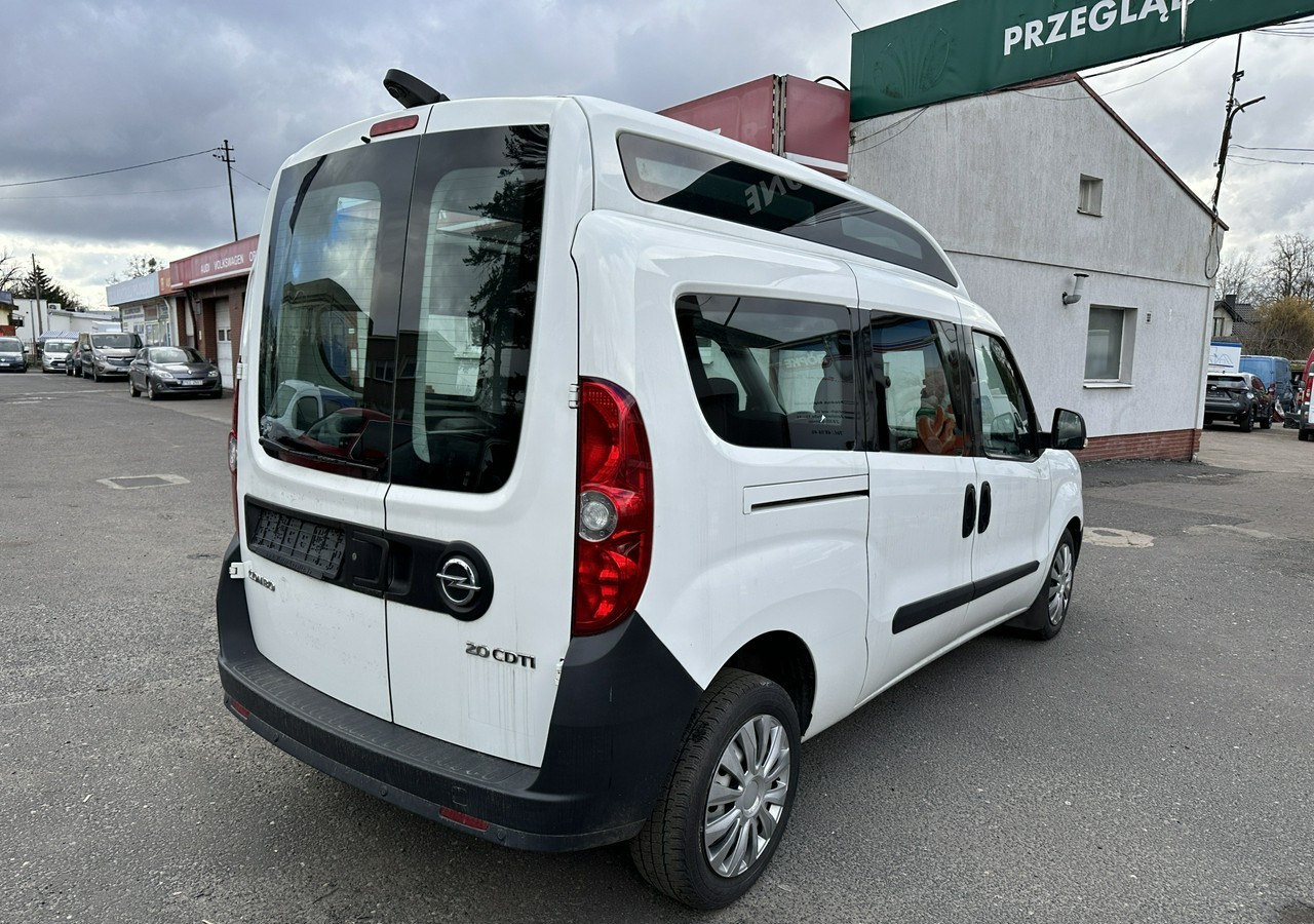 Opel Combo III 2.0CDTI Maxi Panorama Klima Kamera Webasto 2016 - Personenbil: bilde 3 Opel Combo III 2.0CDTI Maxi Panorama Klima Kamera Webasto 2016 - Personenbil: bilde 3