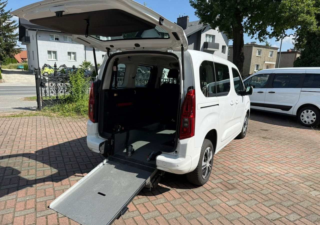 Opel Combo IV Combo Life Combo do przewozu Niepełnosprawnych inwalida rampa Model 2021 - Personenbil: bilde 3 Opel Combo IV Combo Life Combo do przewozu Niepełnosprawnych inwalida rampa Model 2021 - Personenbil: bilde 3