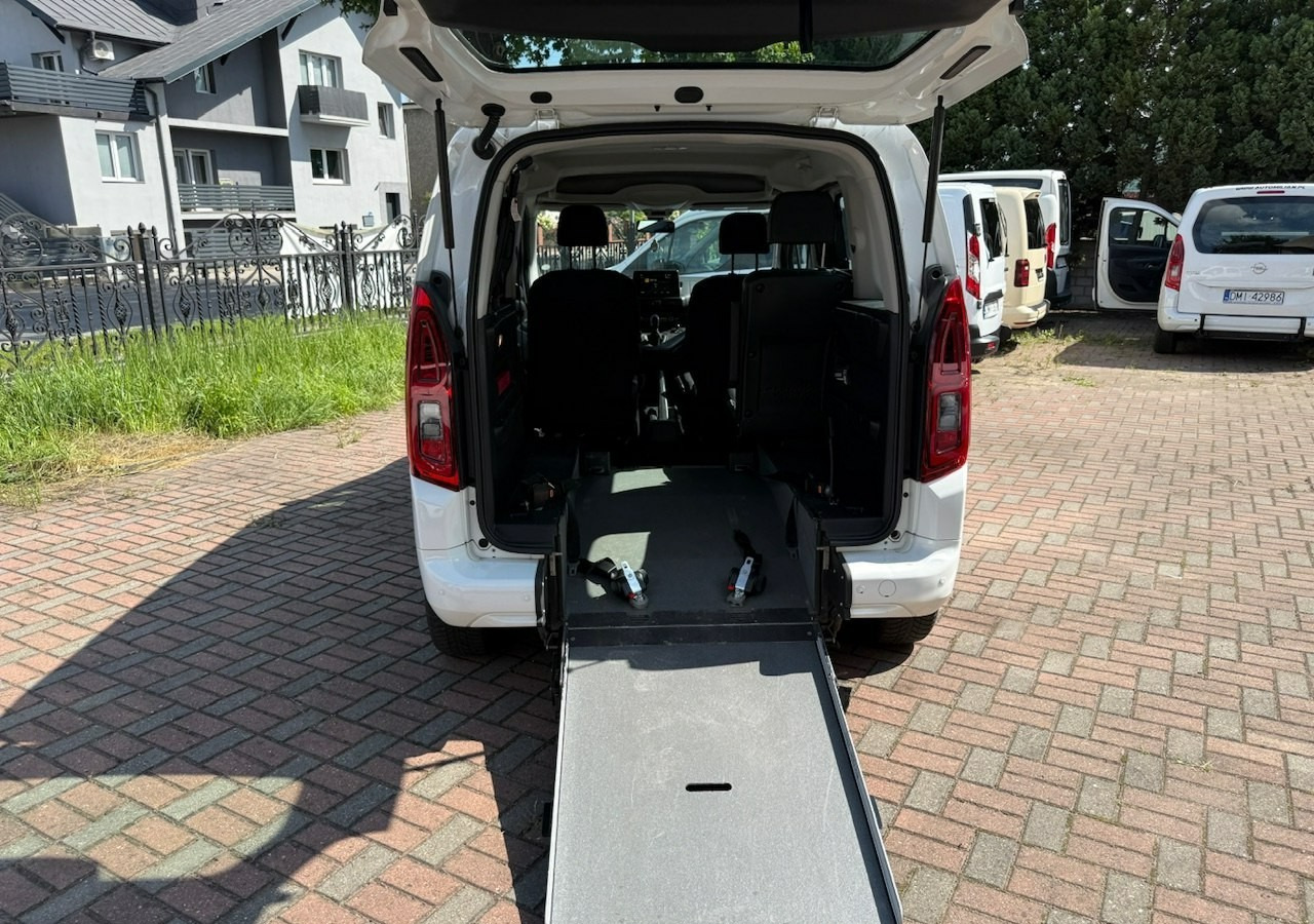 Opel Combo IV Combo Life Combo do przewozu Niepełnosprawnych inwalida rampa Model 2021 - Personenbil: bilde 2 Opel Combo IV Combo Life Combo do przewozu Niepełnosprawnych inwalida rampa Model 2021 - Personenbil: bilde 2