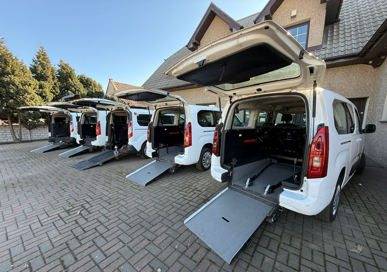 Opel Combo IV Combo Life Combo do przewozu Niepełnosprawnych inwalida rampa Model 2021 - Personenbil: bilde 2 Opel Combo IV Combo Life Combo do przewozu Niepełnosprawnych inwalida rampa Model 2021 - Personenbil: bilde 2