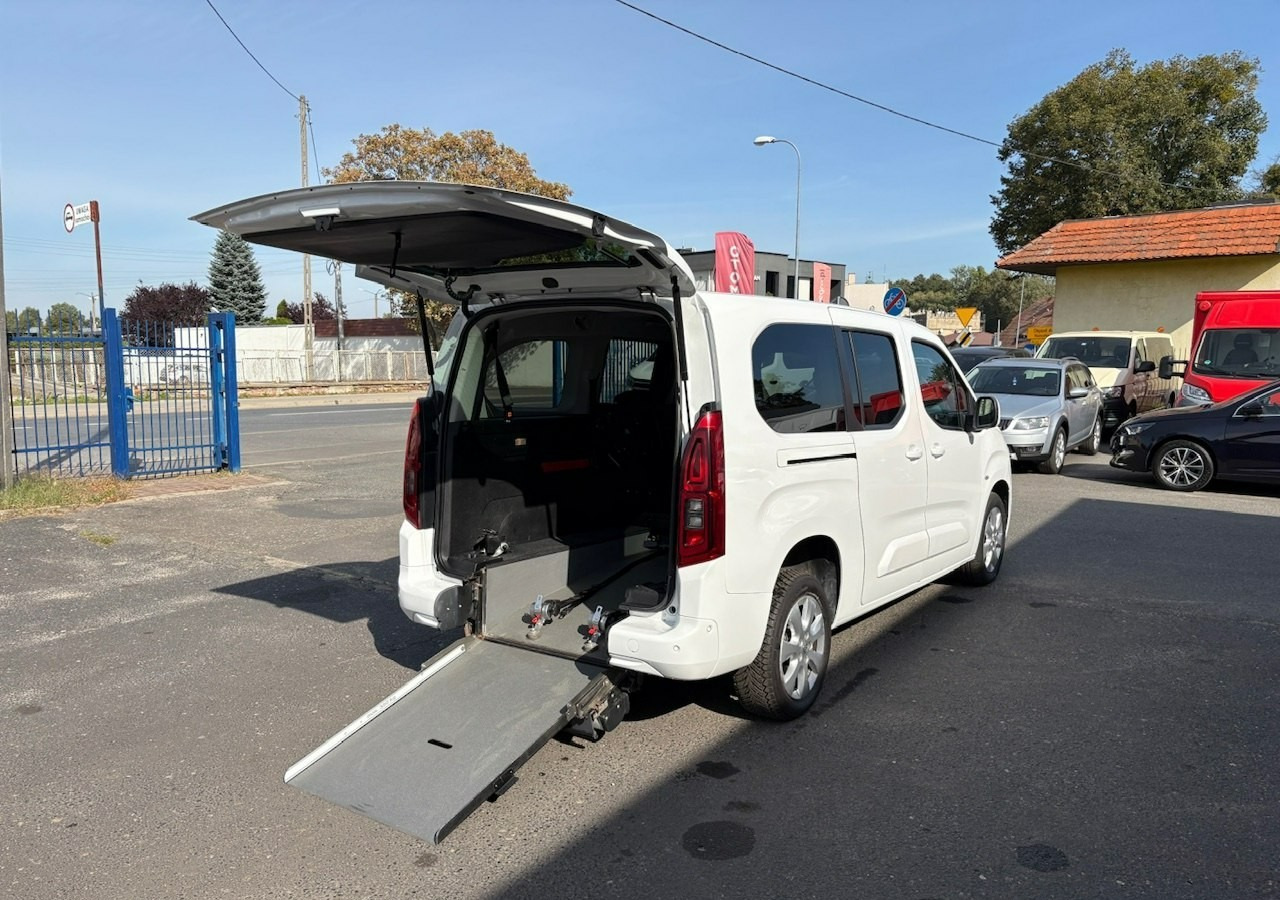 Opel Combo IV Combo Life Opel ComboLife Niepełnosprawnych inwalida rampa Bogate wy - Stasjonsvogn: bilde 4 Opel Combo IV Combo Life Opel ComboLife Niepełnosprawnych inwalida rampa Bogate wy - Stasjonsvogn: bilde 4