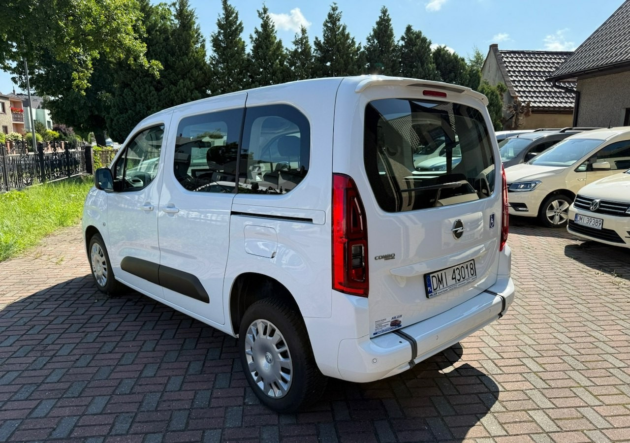 Personenbil Opel Combo IV Opel Combo Life Niepełnosprawnych inwalida Rampa 32105 km Model 2022: bilde 11 Personenbil Opel Combo IV Opel Combo Life Niepełnosprawnych inwalida Rampa 32105 km Model 2022: bilde 11