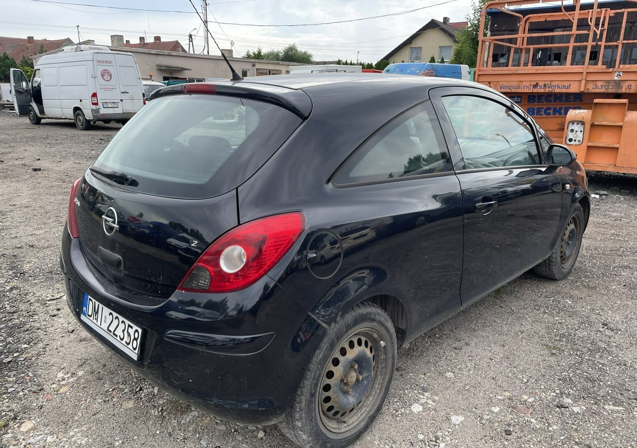 Opel Corsa D Opel Corsa 1,2-16V 80KM Klima 2008 - Hatchback: bilde 5 Opel Corsa D Opel Corsa 1,2-16V 80KM Klima 2008 - Hatchback: bilde 5