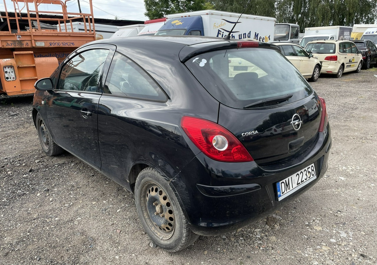 Opel Corsa D Opel Corsa 1,2-16V 80KM Klima 2008 - Hatchback: bilde 4 Opel Corsa D Opel Corsa 1,2-16V 80KM Klima 2008 - Hatchback: bilde 4