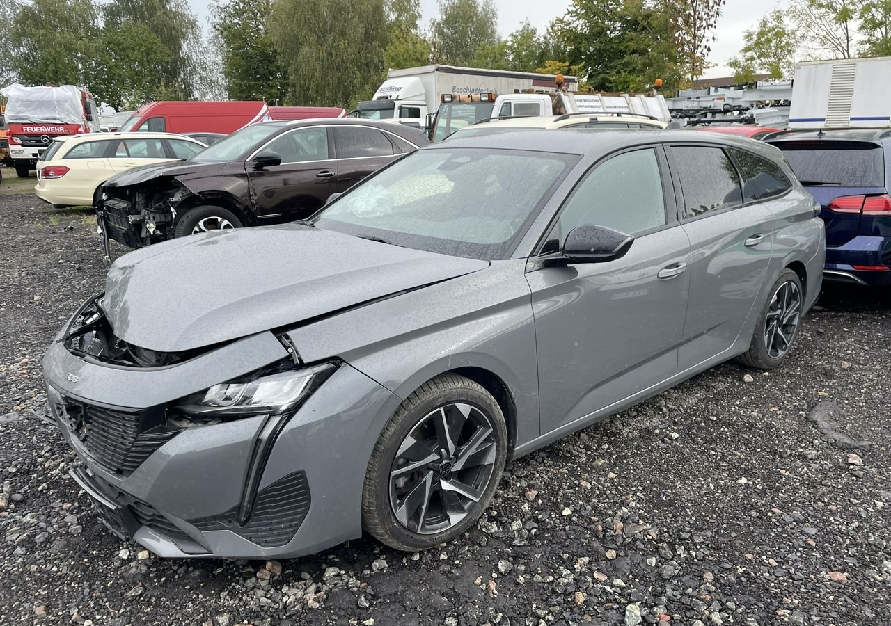 Peugeot 308 P5 Peugeot 308 1.5-131KM BlueHDi Allure Pack S&S EAT8 Salon PL 2024 - Stasjonsvogn: bilde 5 Peugeot 308 P5 Peugeot 308 1.5-131KM BlueHDi Allure Pack S&S EAT8 Salon PL 2024 - Stasjonsvogn: bilde 5