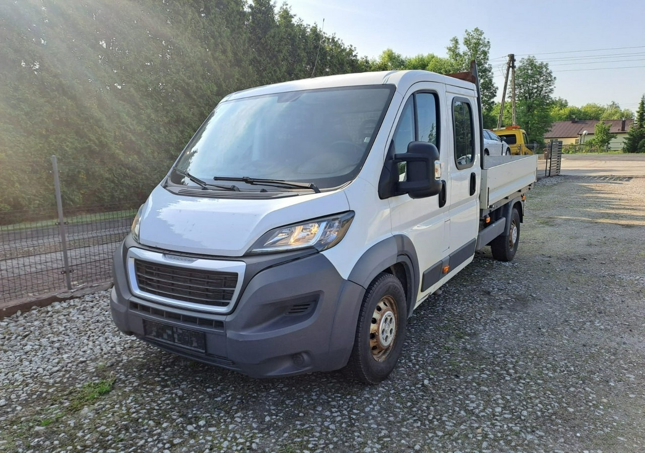 Peugeot Boxer Peugeot Boxer 2.0-130KM klima dokka Brygadówka doka 122tkm 2017 - Varebil med plan: bilde 1 Peugeot Boxer Peugeot Boxer 2.0-130KM klima dokka Brygadówka doka 122tkm 2017 - Varebil med plan: bilde 1
