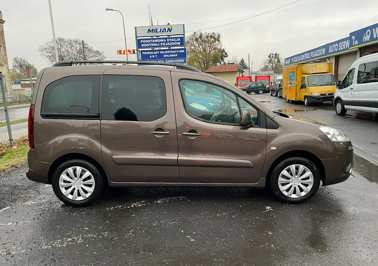 Peugeot Partner II Peugeot Partner Tepee 1.6 VTi 120KM Family Model 2013 - Stasjonsvogn: bilde 5 Peugeot Partner II Peugeot Partner Tepee 1.6 VTi 120KM Family Model 2013 - Stasjonsvogn: bilde 5