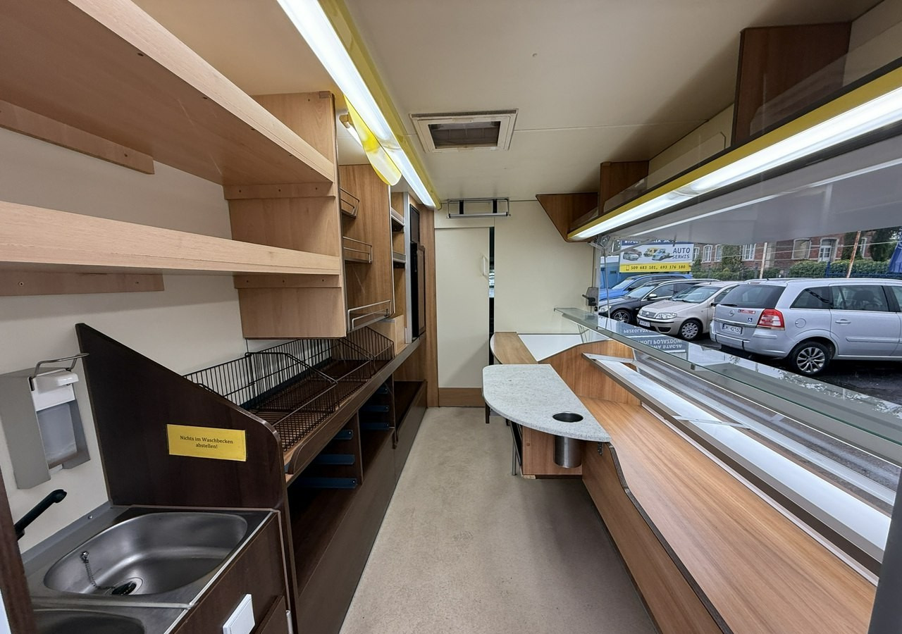 Renault Master Autosklep piec Sklep bar Gastronomiczny Food Truck Foodtruck Borco20 - Matbil: bilde 3 Renault Master Autosklep piec Sklep bar Gastronomiczny Food Truck Foodtruck Borco20 - Matbil: bilde 3