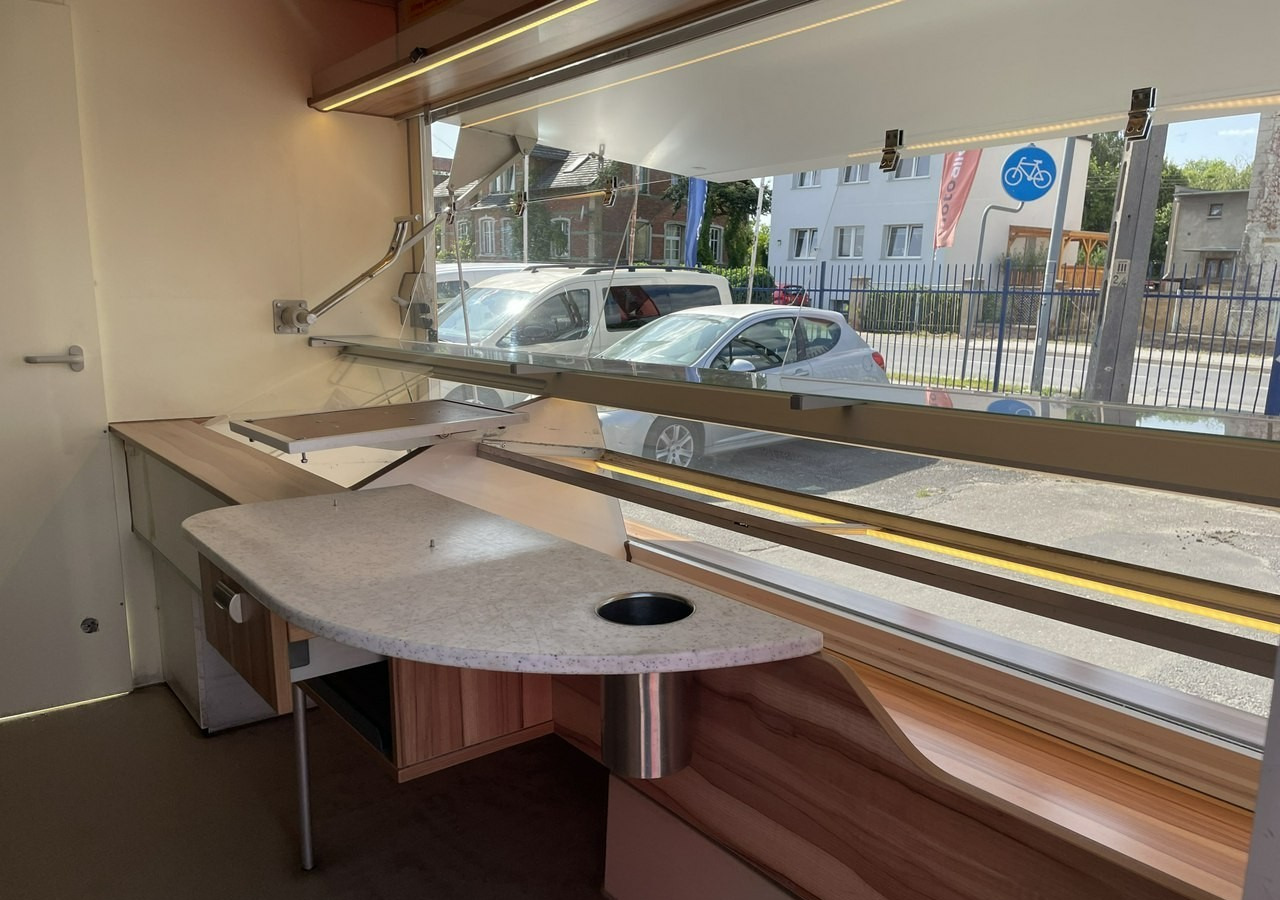 Renault Master Autosklep pieczywa Gastronomiczny Food Truck Foodtruck Sklep Borco20 - Matbil: bilde 4 Renault Master Autosklep pieczywa Gastronomiczny Food Truck Foodtruck Sklep Borco20 - Matbil: bilde 4