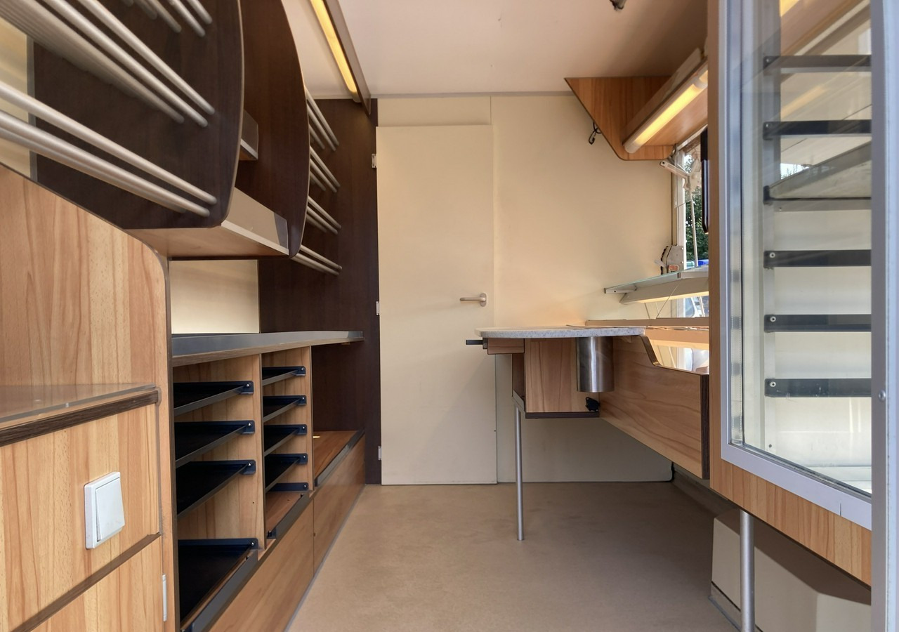 Matbil Renault Master Autosklep pieczywa Gastronomiczny Food Truck Foodtruck sklep BORCO20: bilde 17 Matbil Renault Master Autosklep pieczywa Gastronomiczny Food Truck Foodtruck sklep BORCO20: bilde 17