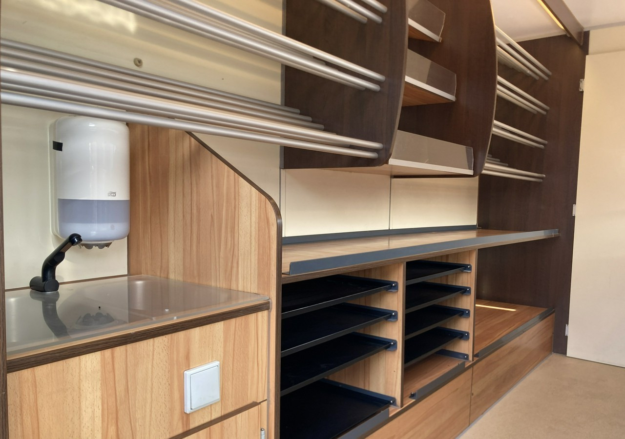 Matbil Renault Master Autosklep pieczywa Gastronomiczny Food Truck Foodtruck sklep BORCO20: bilde 8 Matbil Renault Master Autosklep pieczywa Gastronomiczny Food Truck Foodtruck sklep BORCO20: bilde 8