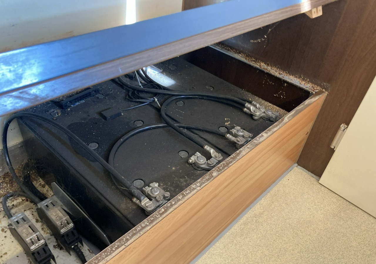 Matbil Renault Master Autosklep pieczywa Gastronomiczny Food Truck Foodtruck sklep BORCO20: bilde 13 Matbil Renault Master Autosklep pieczywa Gastronomiczny Food Truck Foodtruck sklep BORCO20: bilde 13