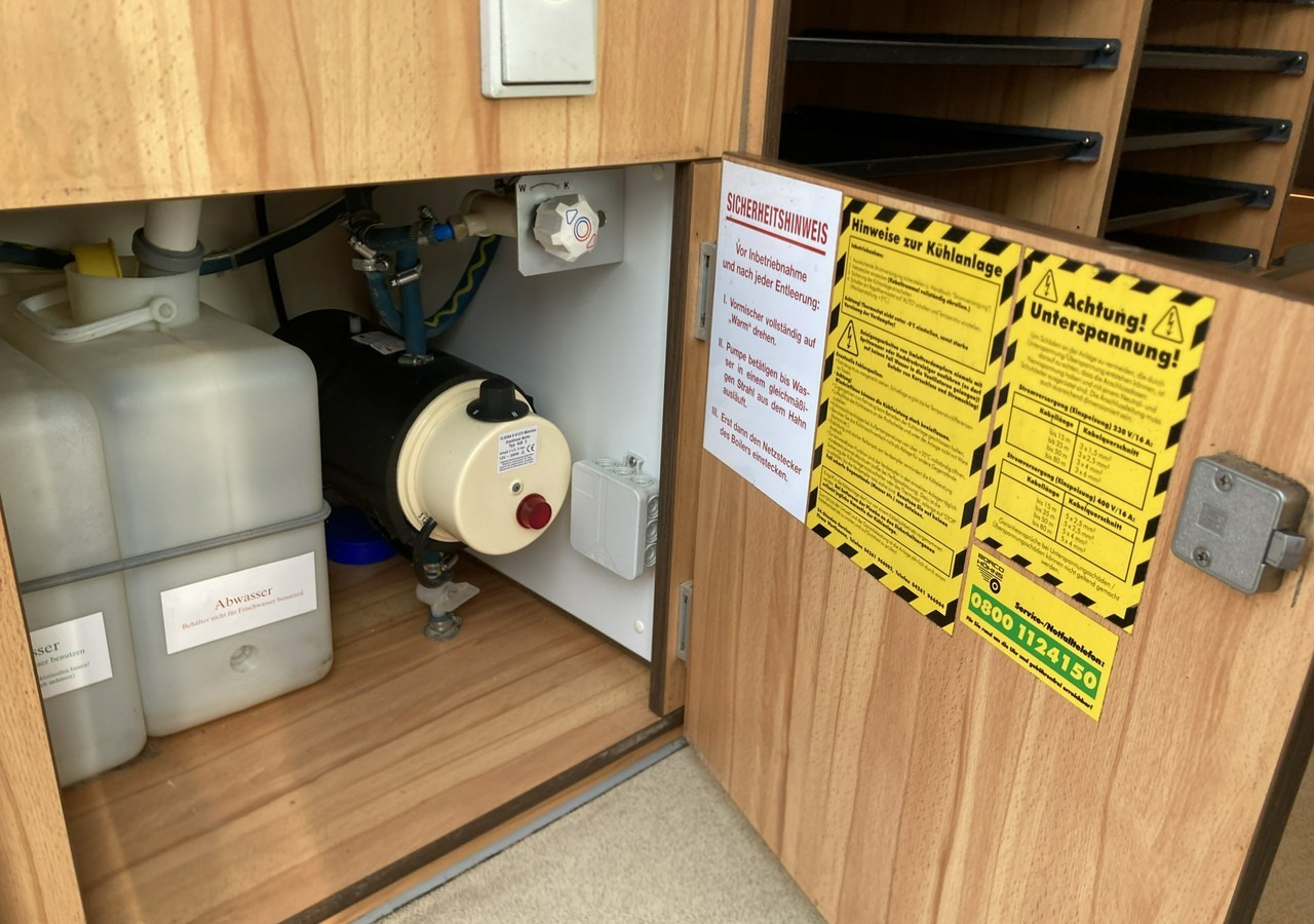 Matbil Renault Master Autosklep pieczywa Gastronomiczny Food Truck Foodtruck sklep BORCO20: bilde 10 Matbil Renault Master Autosklep pieczywa Gastronomiczny Food Truck Foodtruck sklep BORCO20: bilde 10