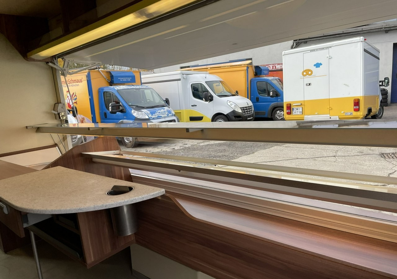 Renault Master Autosklep pieczywa Sklep Gastronomiczny Food Truck Foodtruck Borco20 - Matbil: bilde 5 Renault Master Autosklep pieczywa Sklep Gastronomiczny Food Truck Foodtruck Borco20 - Matbil: bilde 5