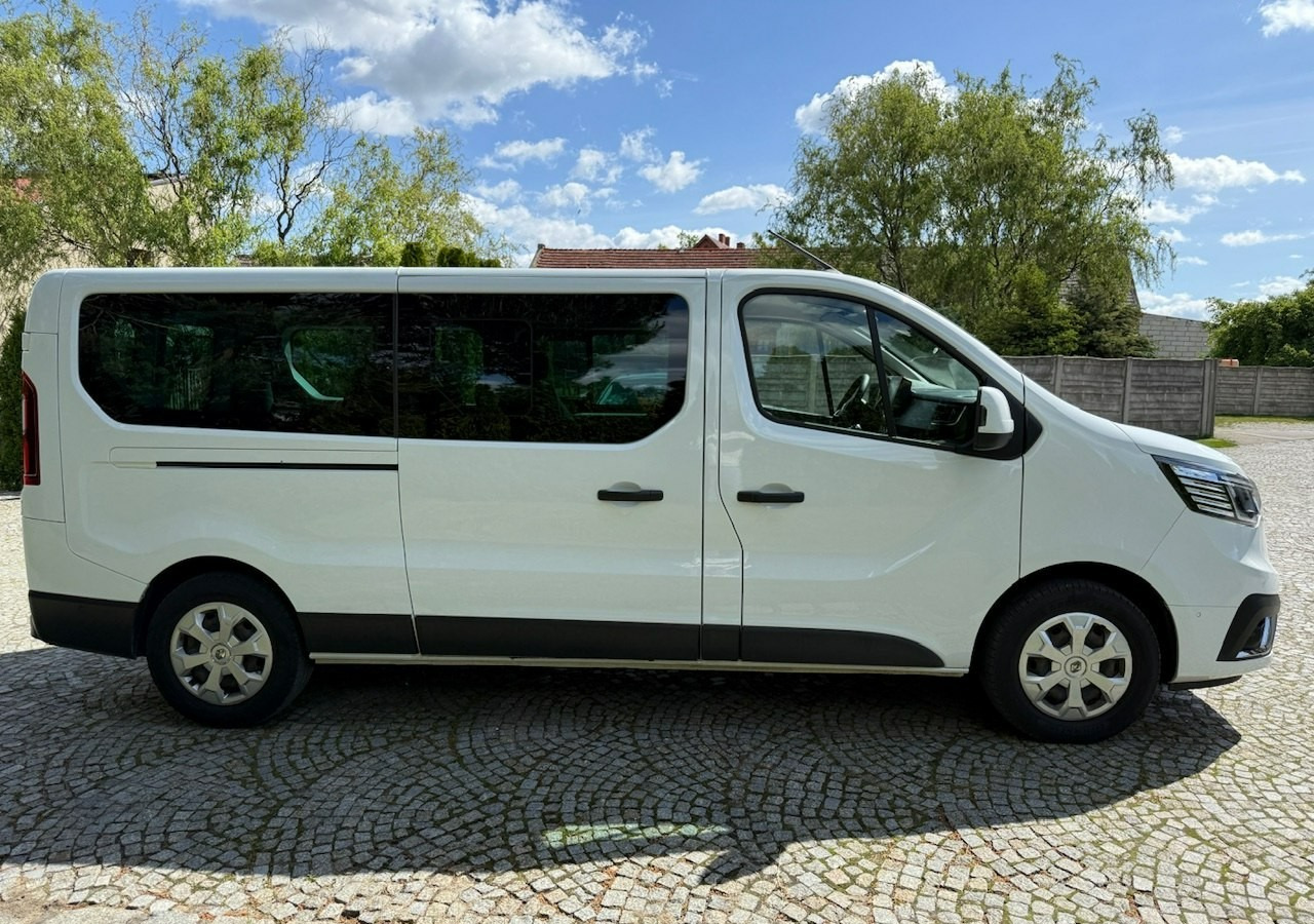 Renault Trafic III 2.0dci 110KM L2H1 LONG 9-osobowy 2xKlima Navi Kamera 2022 - Personenbil: bilde 4 Renault Trafic III 2.0dci 110KM L2H1 LONG 9-osobowy 2xKlima Navi Kamera 2022 - Personenbil: bilde 4