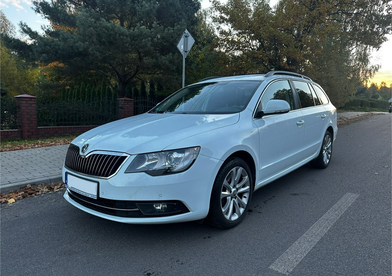 Skoda Superb II Skoda Superb 1.8TSI 160KM LPG PRINS 2035 KLIMA NAVI PDC XENON 2015 - Stasjonsvogn: bilde 1 Skoda Superb II Skoda Superb 1.8TSI 160KM LPG PRINS 2035 KLIMA NAVI PDC XENON 2015 - Stasjonsvogn: bilde 1