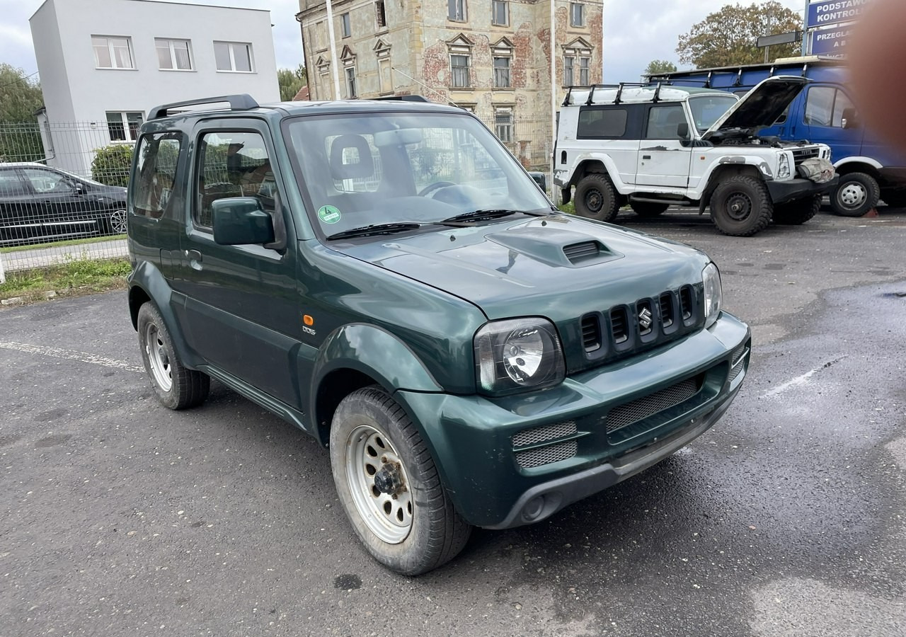 Suzuki Jimny Suzuki Jimny 1.5 Diesel 4X4 - SUV: bilde 1 Suzuki Jimny Suzuki Jimny 1.5 Diesel 4X4 - SUV: bilde 1