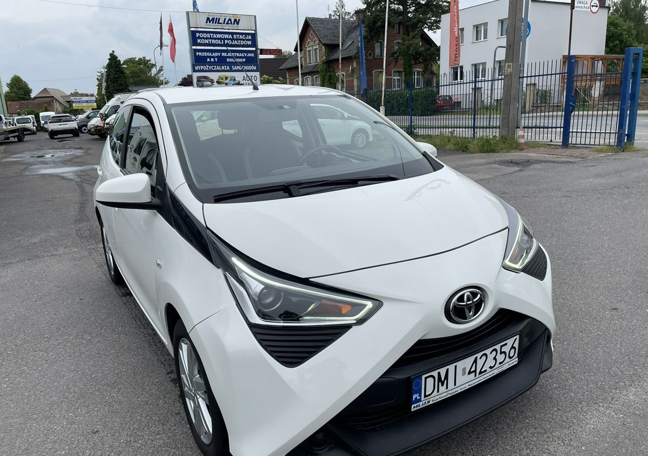 Toyota Aygo II Toyota Aygo 1.0 VVT-i JBL Edition bezyna+LPG Salon PL 2020 - Hatchback: bilde 4 Toyota Aygo II Toyota Aygo 1.0 VVT-i JBL Edition bezyna+LPG Salon PL 2020 - Hatchback: bilde 4