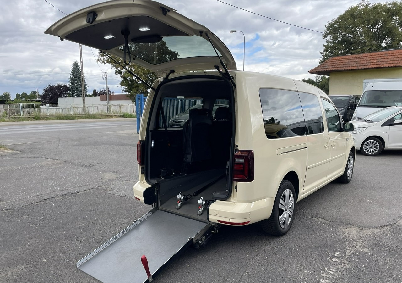 Volkswagen Caddy III Caddy 2.0-150 Niepełnosprawnych inwalida rampa Bogate wyposażeniePFR - Stasjonsvogn: bilde 1 Volkswagen Caddy III Caddy 2.0-150 Niepełnosprawnych inwalida rampa Bogate wyposażeniePFR - Stasjonsvogn: bilde 1