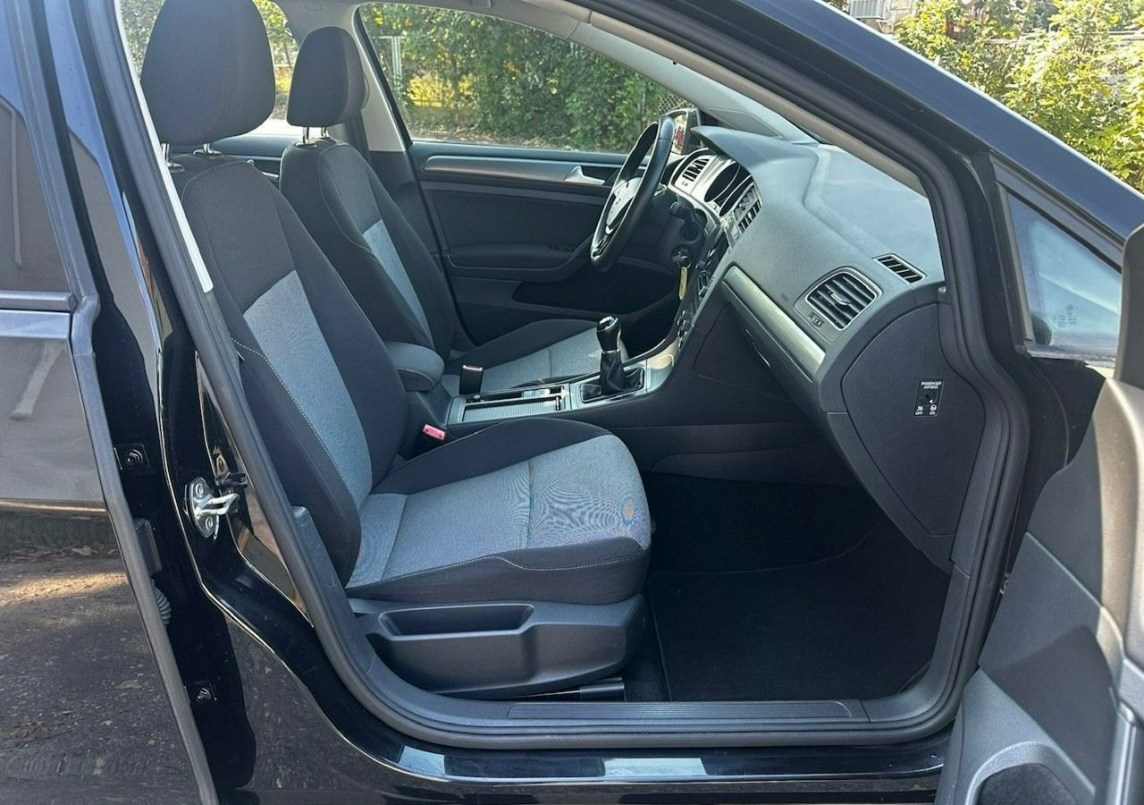 Volkswagen Golf VII VII 1,6 TDI 110KM 153TKM Klimatronik Navi Alu PDC 2015 Bez wkładu fi - Hatchback: bilde 5 Volkswagen Golf VII VII 1,6 TDI 110KM 153TKM Klimatronik Navi Alu PDC 2015 Bez wkładu fi - Hatchback: bilde 5