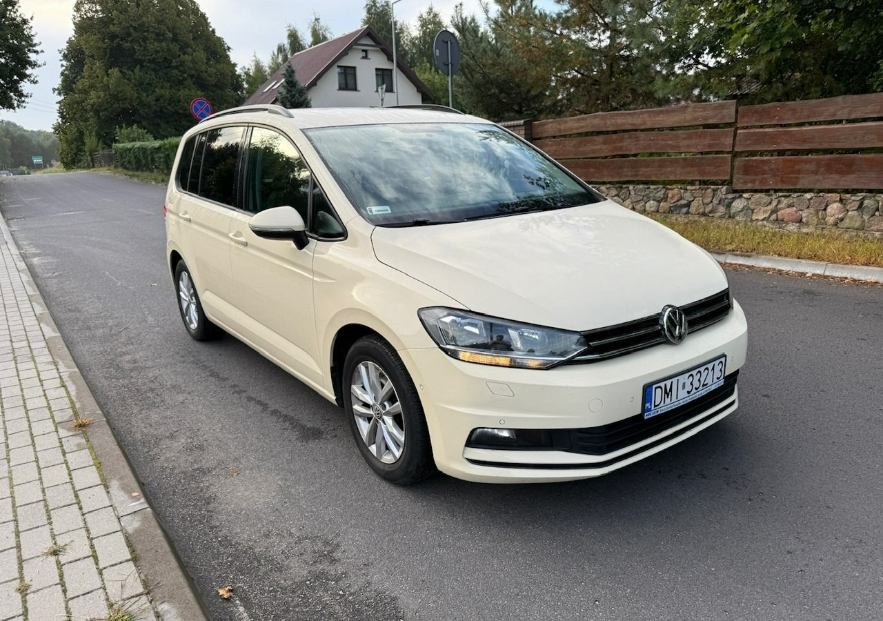 Volkswagen Touran III 2.0 TDI DSG 120 KM Automat 7osobowy Klima Skóra Full Serwis 2020 - Stasjonsvogn: bilde 1 Volkswagen Touran III 2.0 TDI DSG 120 KM Automat 7osobowy Klima Skóra Full Serwis 2020 - Stasjonsvogn: bilde 1