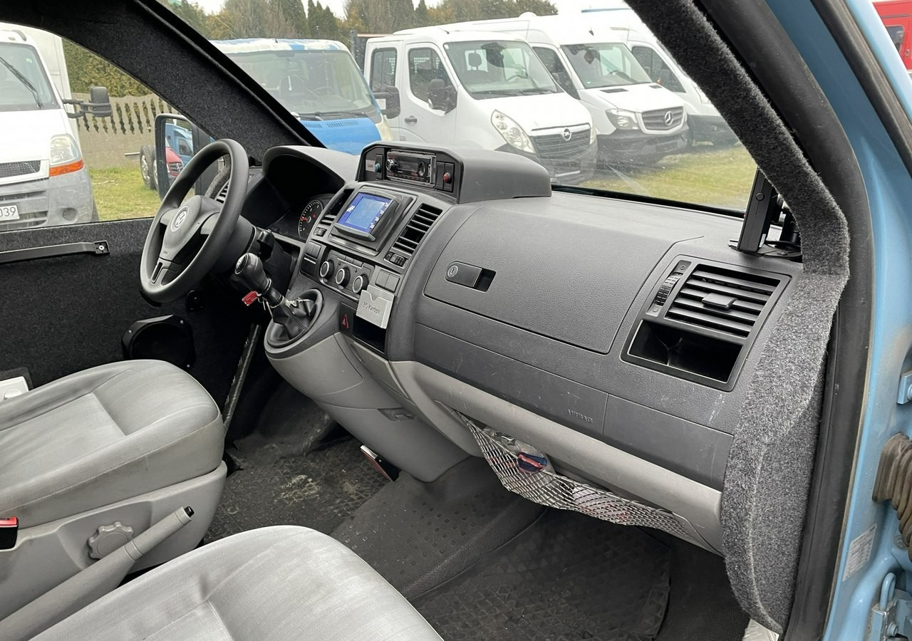 Volkswagen Transporter T5 Transporter Bankowóz kuloodporny opancerzony Model 2015 - Collectorbil: bilde 3 Volkswagen Transporter T5 Transporter Bankowóz kuloodporny opancerzony Model 2015 - Collectorbil: bilde 3