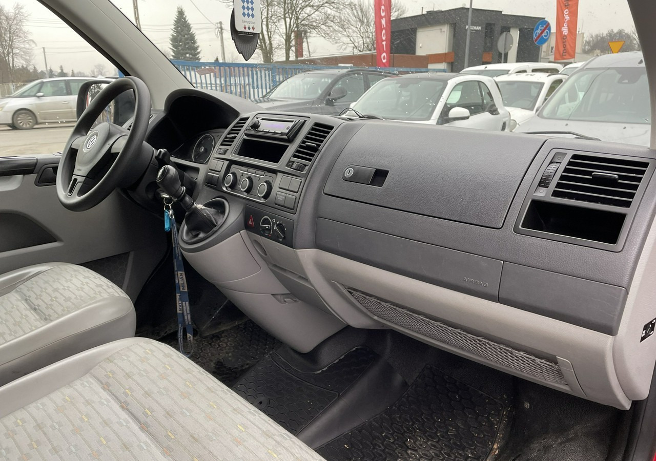Volkswagen Transporter T5 Transporter T5 Lift 2.0 Tdi 9-osob Klima 2011 - Personenbil: bilde 4 Volkswagen Transporter T5 Transporter T5 Lift 2.0 Tdi 9-osob Klima 2011 - Personenbil: bilde 4