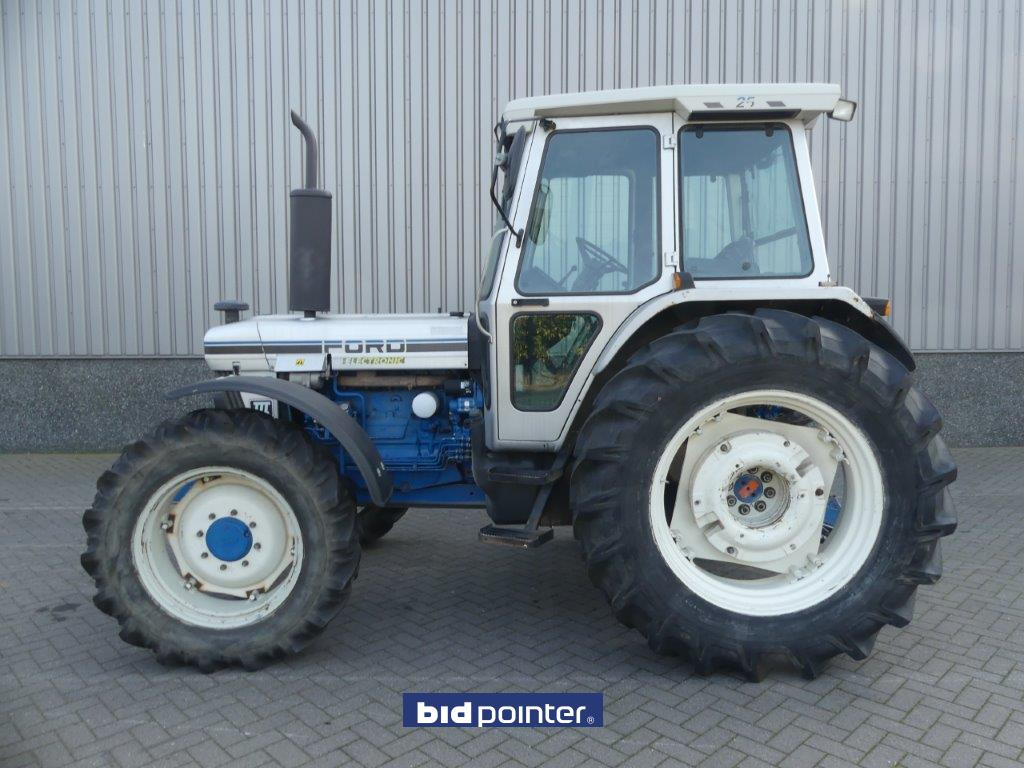 Ford 7810 Silver Jubilee - Traktor: bilde 2 Ford 7810 Silver Jubilee - Traktor: bilde 2