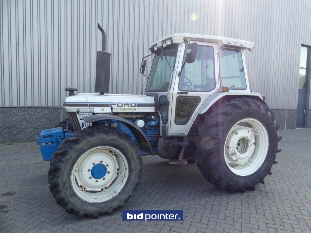Ford 7810 Silver Jubilee - Traktor: bilde 1 Ford 7810 Silver Jubilee - Traktor: bilde 1