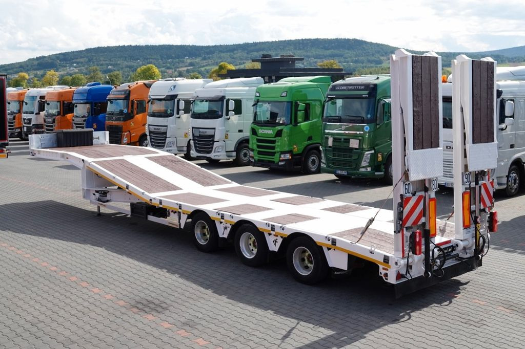 Faymonville NACZEPA LAWETA / NISKOPODWOZIE / PODEST HYDRAULI - Lavloader semitrailer: bilde 1 Faymonville NACZEPA LAWETA / NISKOPODWOZIE / PODEST HYDRAULI - Lavloader semitrailer: bilde 1