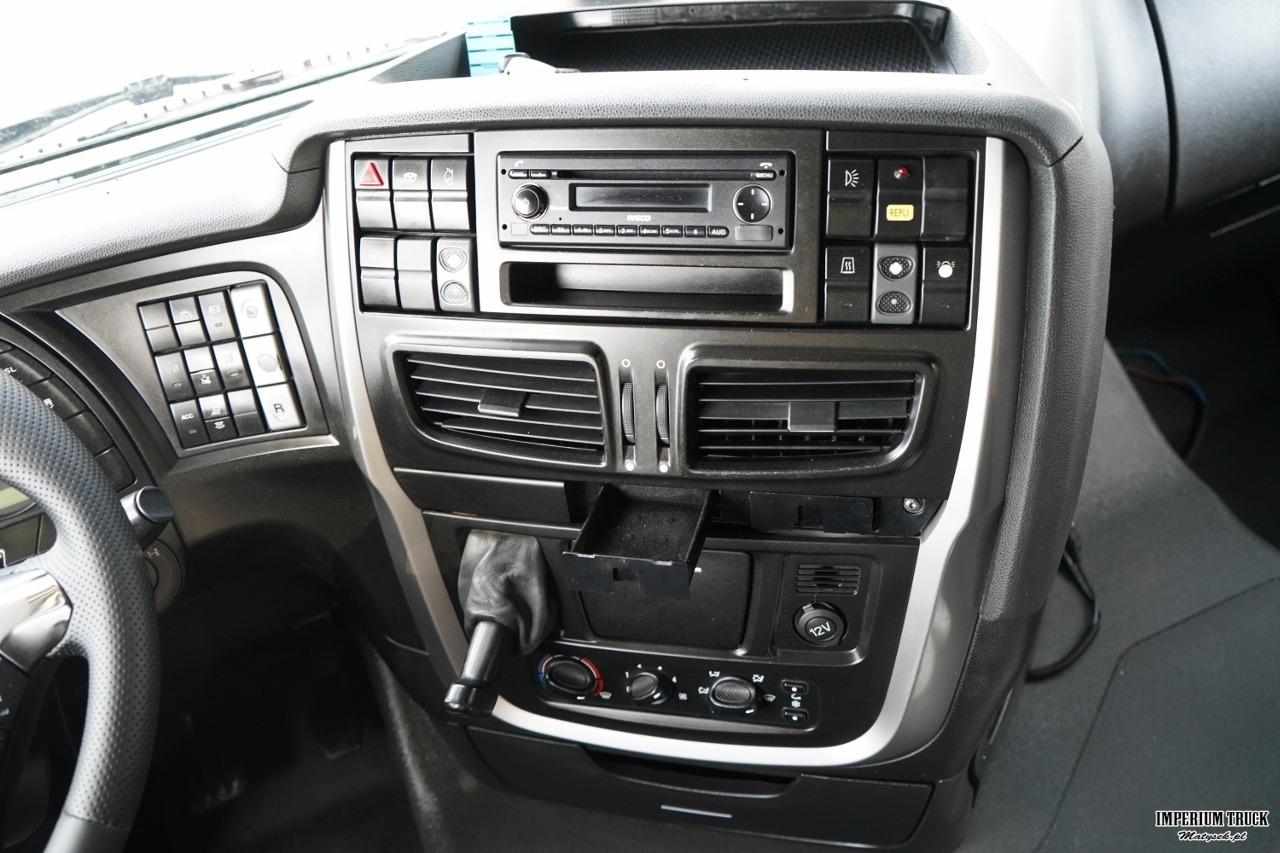 Leie  IVECO STRALIS 560 / 6X4 / DO DREWNA / DO DRZEWA / DO LASU / HDS PALFINGER EPSILON / UDŹWIG - 5 250 KG IVECO STRALIS 560 / 6X4 / DO DREWNA / DO DRZEWA / DO LASU / HDS PALFINGER EPSILON / UDŹWIG - 5 250 KG: bilde 37