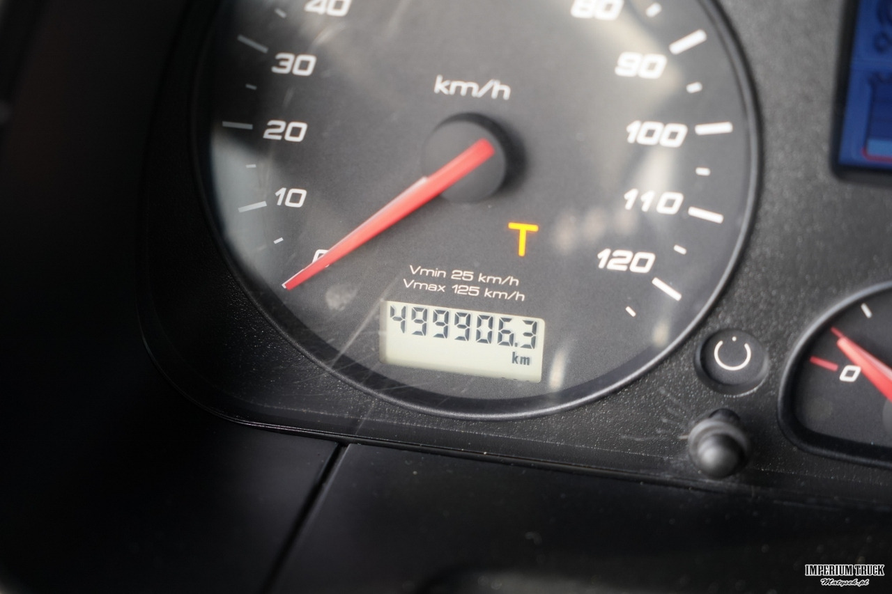 Leie  IVECO STRALIS 560 / 6X4 / DO DREWNA / DO DRZEWA / DO LASU / HDS PALFINGER EPSILON / UDŹWIG - 5 250 KG IVECO STRALIS 560 / 6X4 / DO DREWNA / DO DRZEWA / DO LASU / HDS PALFINGER EPSILON / UDŹWIG - 5 250 KG: bilde 47