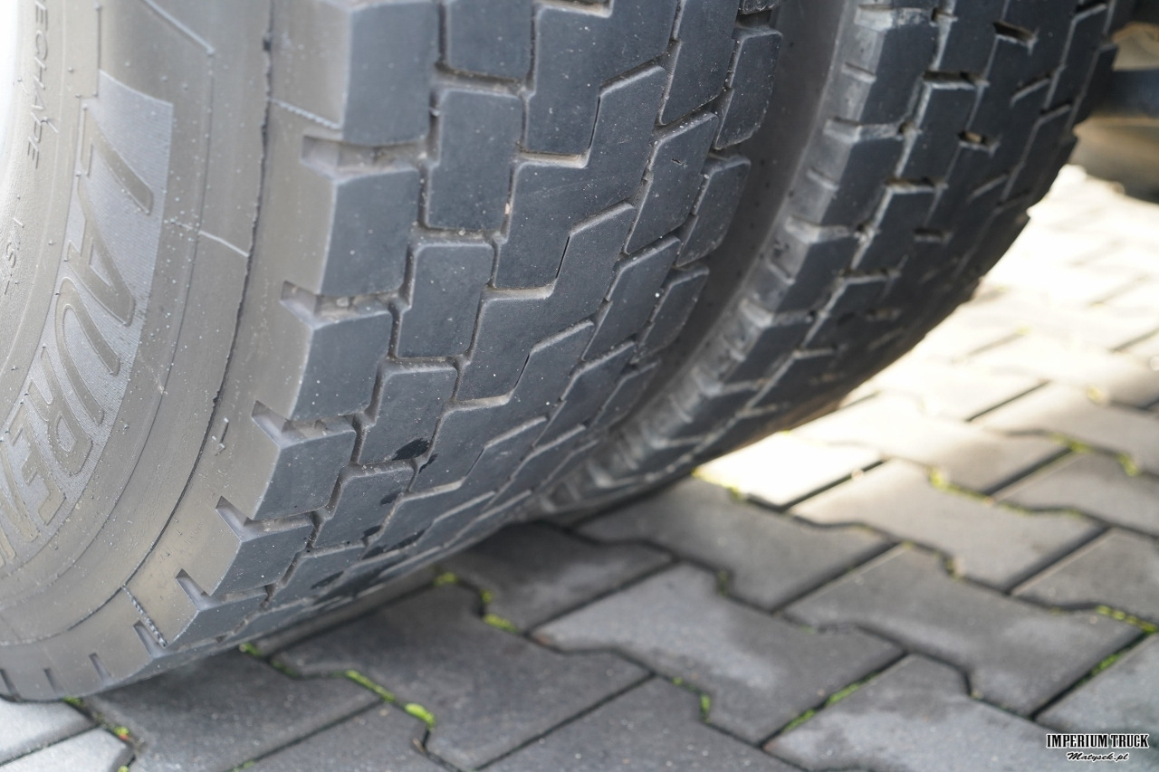 Leie  IVECO STRALIS 560 / 6X4 / DO DREWNA / DO DRZEWA / DO LASU / HDS PALFINGER EPSILON / UDŹWIG - 5 250 KG IVECO STRALIS 560 / 6X4 / DO DREWNA / DO DRZEWA / DO LASU / HDS PALFINGER EPSILON / UDŹWIG - 5 250 KG: bilde 26