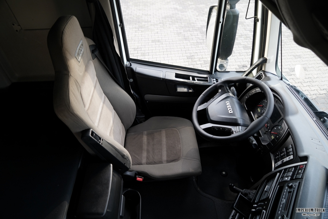 Leie  IVECO STRALIS 560 / 6X4 / DO DREWNA / DO DRZEWA / DO LASU / HDS PALFINGER EPSILON / UDŹWIG - 5 250 KG IVECO STRALIS 560 / 6X4 / DO DREWNA / DO DRZEWA / DO LASU / HDS PALFINGER EPSILON / UDŹWIG - 5 250 KG: bilde 34