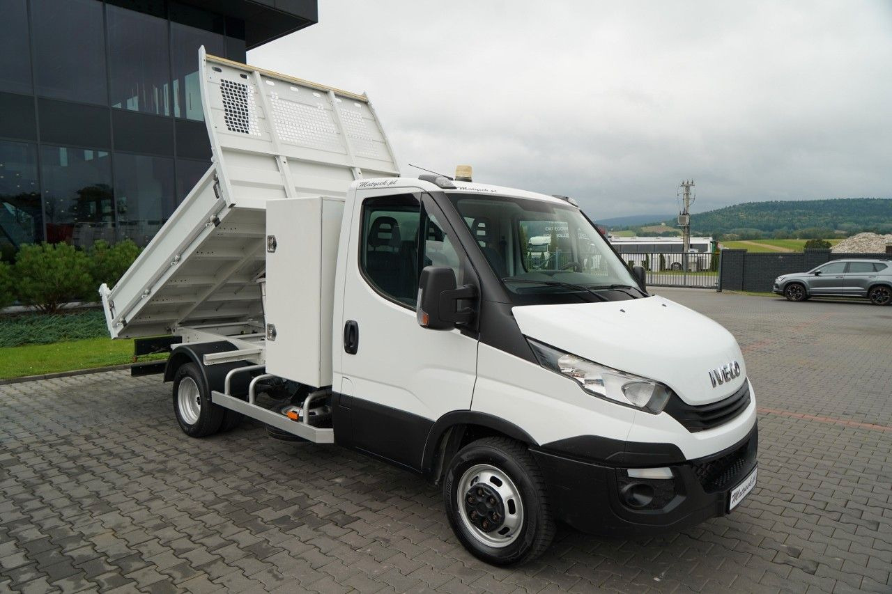 Iveco 35-140 / WYWROTKA TYLNOZSYPOWA / BLIŹNIAK / SKRZ - Varebil med tipp: bilde 4 Iveco 35-140 / WYWROTKA TYLNOZSYPOWA / BLIŹNIAK / SKRZ - Varebil med tipp: bilde 4
