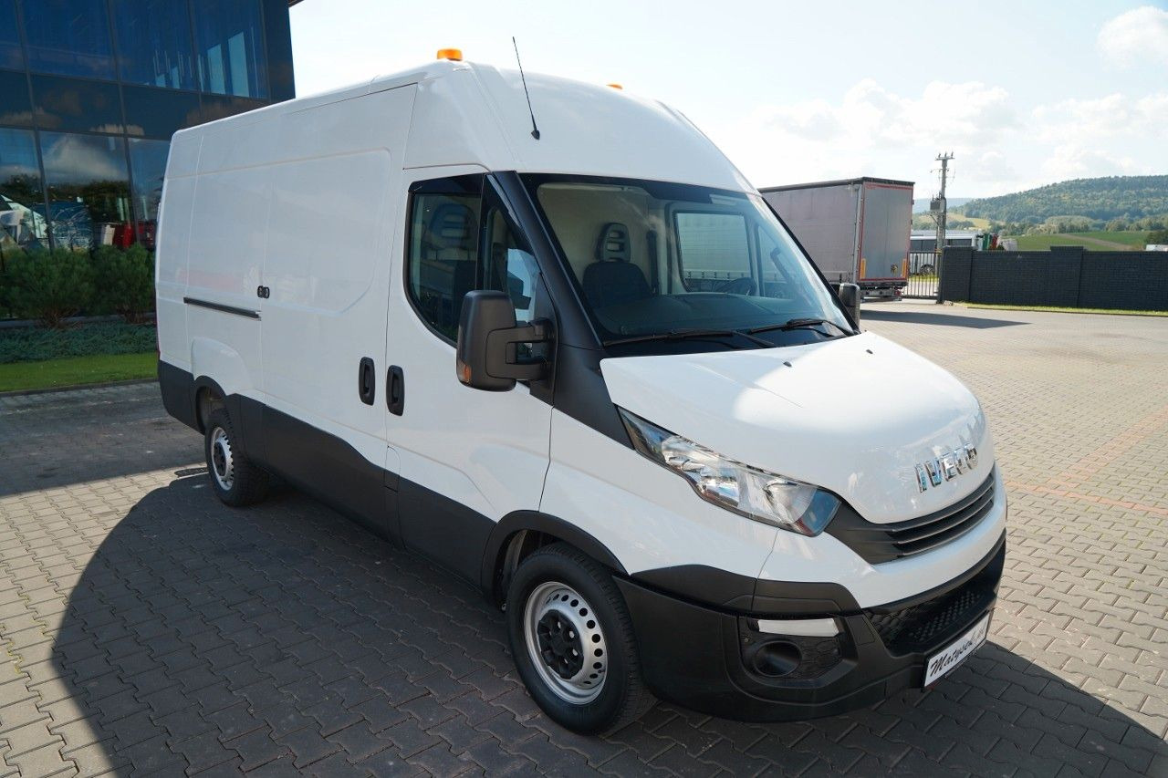 Iveco DAILY 35-140 / BLASZAK / ZABUDOWA WARSZTATOWA / - Kassebil: bilde 5 Iveco DAILY 35-140 / BLASZAK / ZABUDOWA WARSZTATOWA / - Kassebil: bilde 5