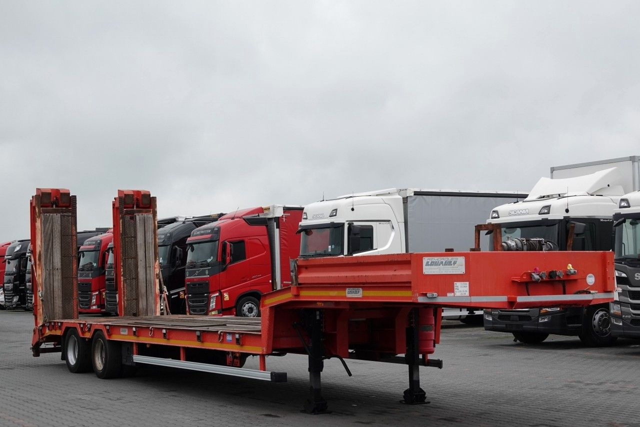 LOUAULT LAWETA NISKOPODWOZIOWA / NAJAZDY HYDRAUL - Lavloader semitrailer: bilde 5 LOUAULT LAWETA NISKOPODWOZIOWA / NAJAZDY HYDRAUL - Lavloader semitrailer: bilde 5