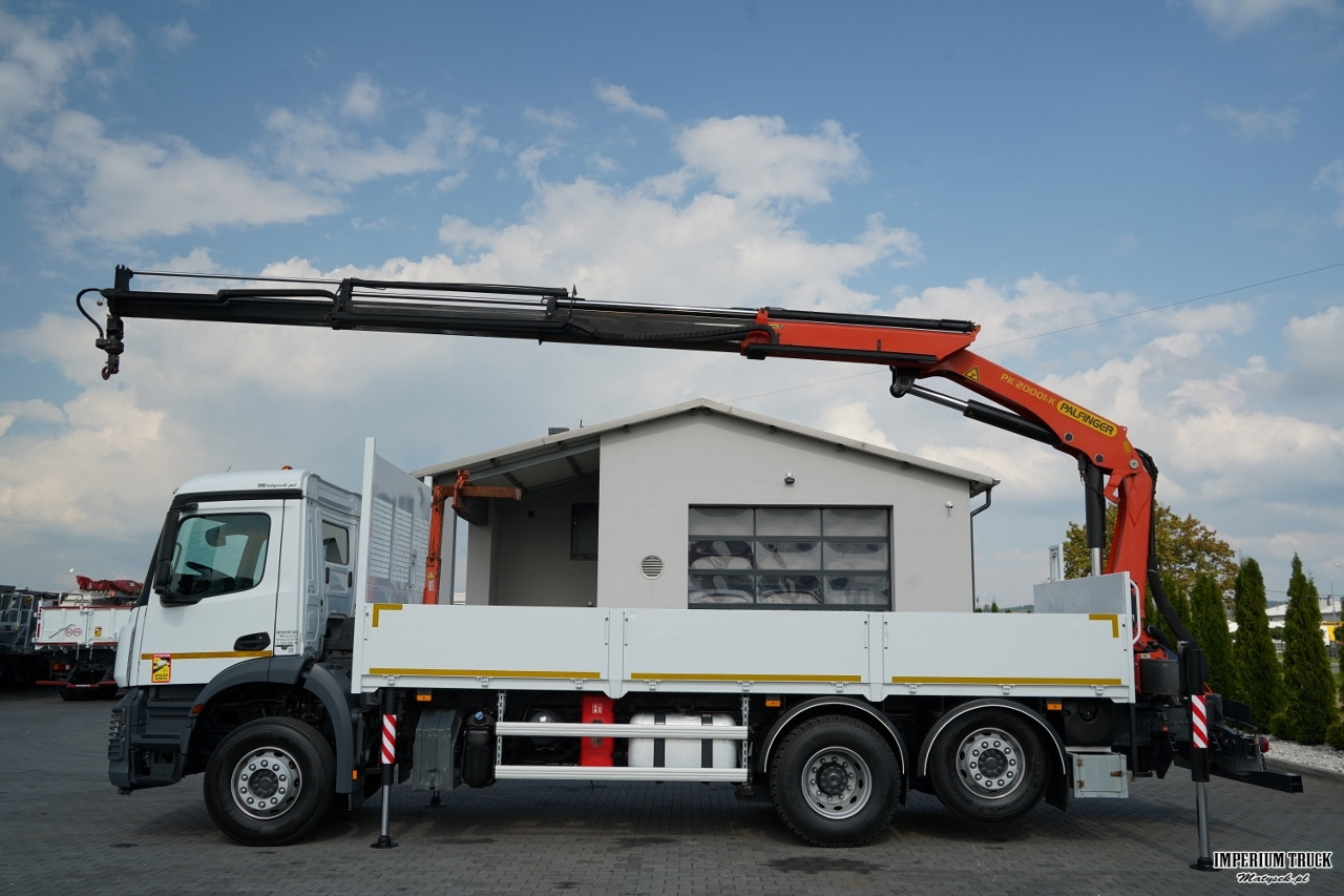 MERCEDES / AROCS 2643 / 6x2 / SKRZYNIOWY - 6,4 M / HDS palfinger pk 20001-k - wysów: 10,2 M / OŚ PODNOSZONA / STEROWANIE RADIOWE / ROTATOR / WIDŁY / OPONY 100 % / 2017 ROK - Planbil, Kranbil: bilde 5 MERCEDES / AROCS 2643 / 6x2 / SKRZYNIOWY - 6,4 M / HDS palfinger pk 20001-k - wysów: 10,2 M / OŚ PODNOSZONA / STEROWANIE RADIOWE / ROTATOR / WIDŁY / OPONY 100 % / 2017 ROK - Planbil, Kranbil: bilde 5