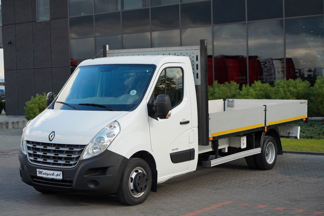 Renault MASTER / SKRZYNIOWY 4.5m / MANUAL / BLIŹNIAK - Varebil med skap: bilde 2 Renault MASTER / SKRZYNIOWY 4.5m / MANUAL / BLIŹNIAK - Varebil med skap: bilde 2