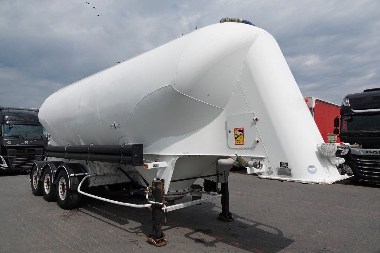 Spitzer CEMENTONACZEPA / 37 000 L / SILOS / 3 KOMORY - Bulktrailer: bilde 2 Spitzer CEMENTONACZEPA / 37 000 L / SILOS / 3 KOMORY - Bulktrailer: bilde 2