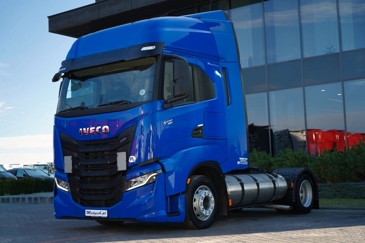 Iveco S-WAY / 460 / RETARDER / LNG / MEGA / LOW DECK - Trekkvogn: bilde 1 Iveco S-WAY / 460 / RETARDER / LNG / MEGA / LOW DECK - Trekkvogn: bilde 1