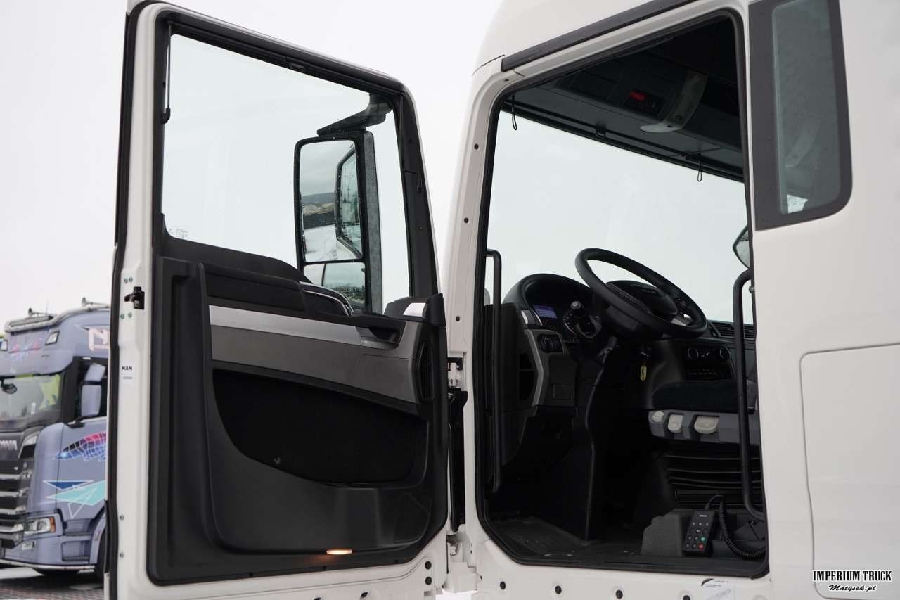 Trekkvogn MAN TGX 18.440 / HYDRAULIKA / RETARDER / KLIMA POSTOJOWA: bilde 24